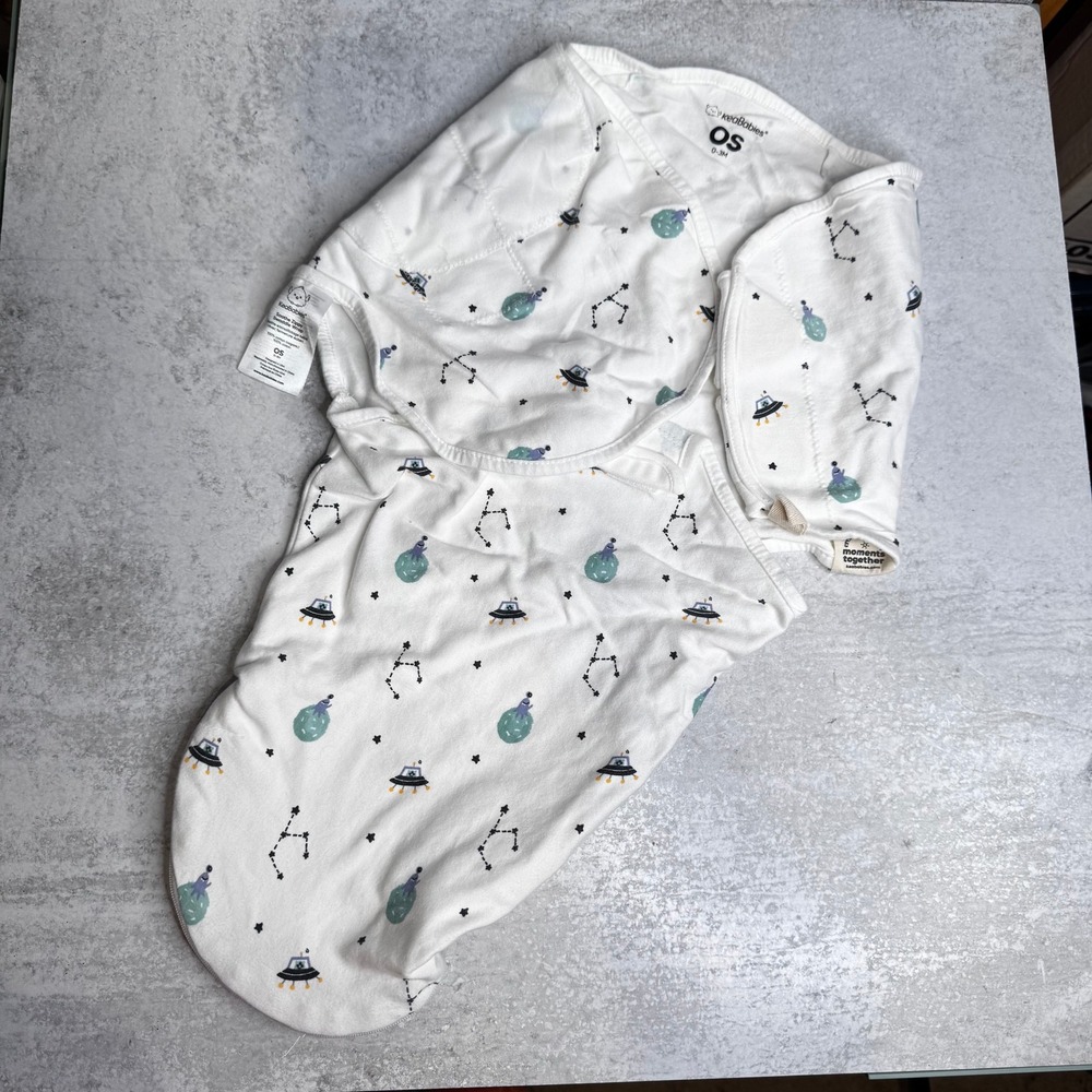 KeaBabies Soothe Zippy Swaddle Wrap Space UFO Organic Cotton 0-3M White OS